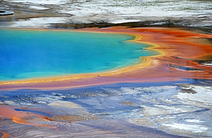 yellowstone national park grand prismatic spring thermal